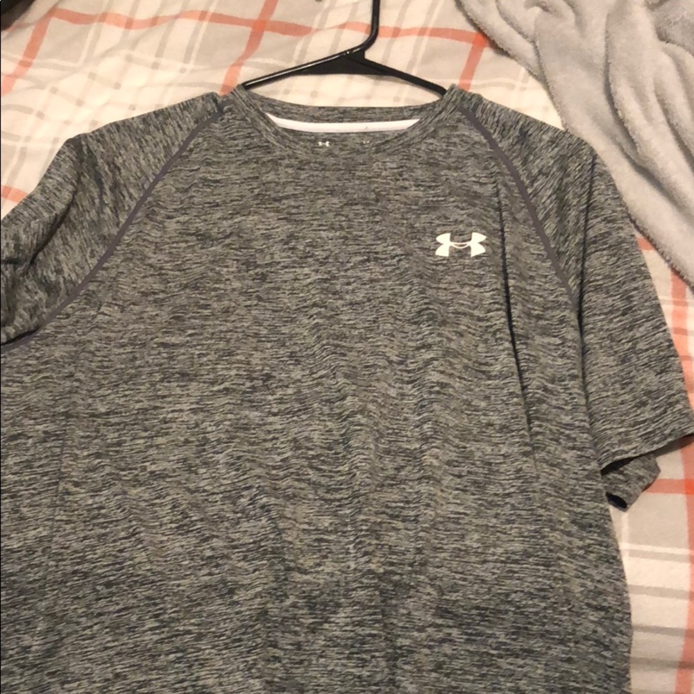 Under armor shirt